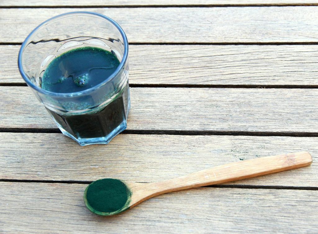 Comment est fabriquée la spiruline en paillette ?