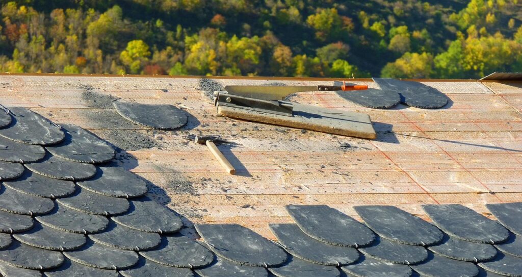 trouvez un couvreur professionnel près de chez vous pour tous vos travaux de toiture : installation, réparation, rénovation et entretien. devis rapide et service de qualité.